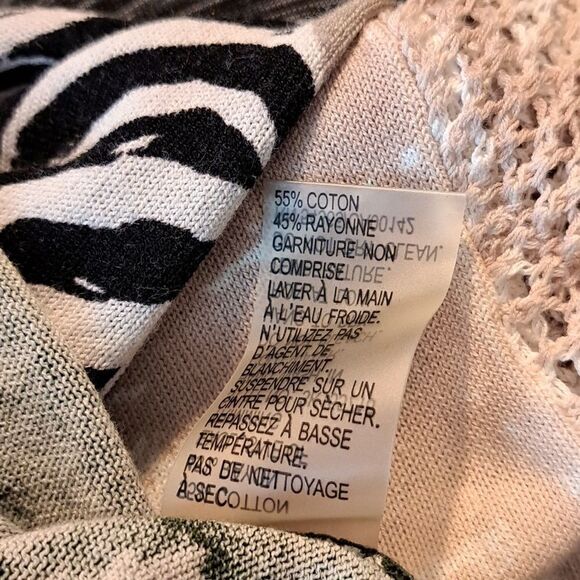 Nygard Women's Top Knit Zebra Beads Sequins V Neck Mesh Sleeves Size M - Picture 9 of 12